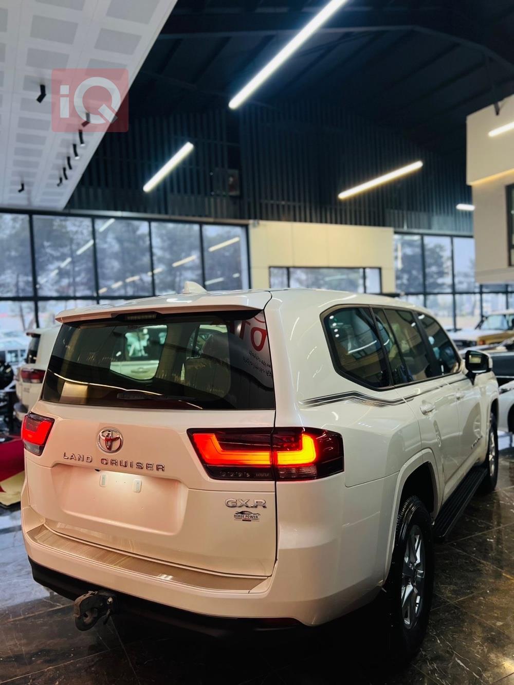 تويوتا لاندكروزر